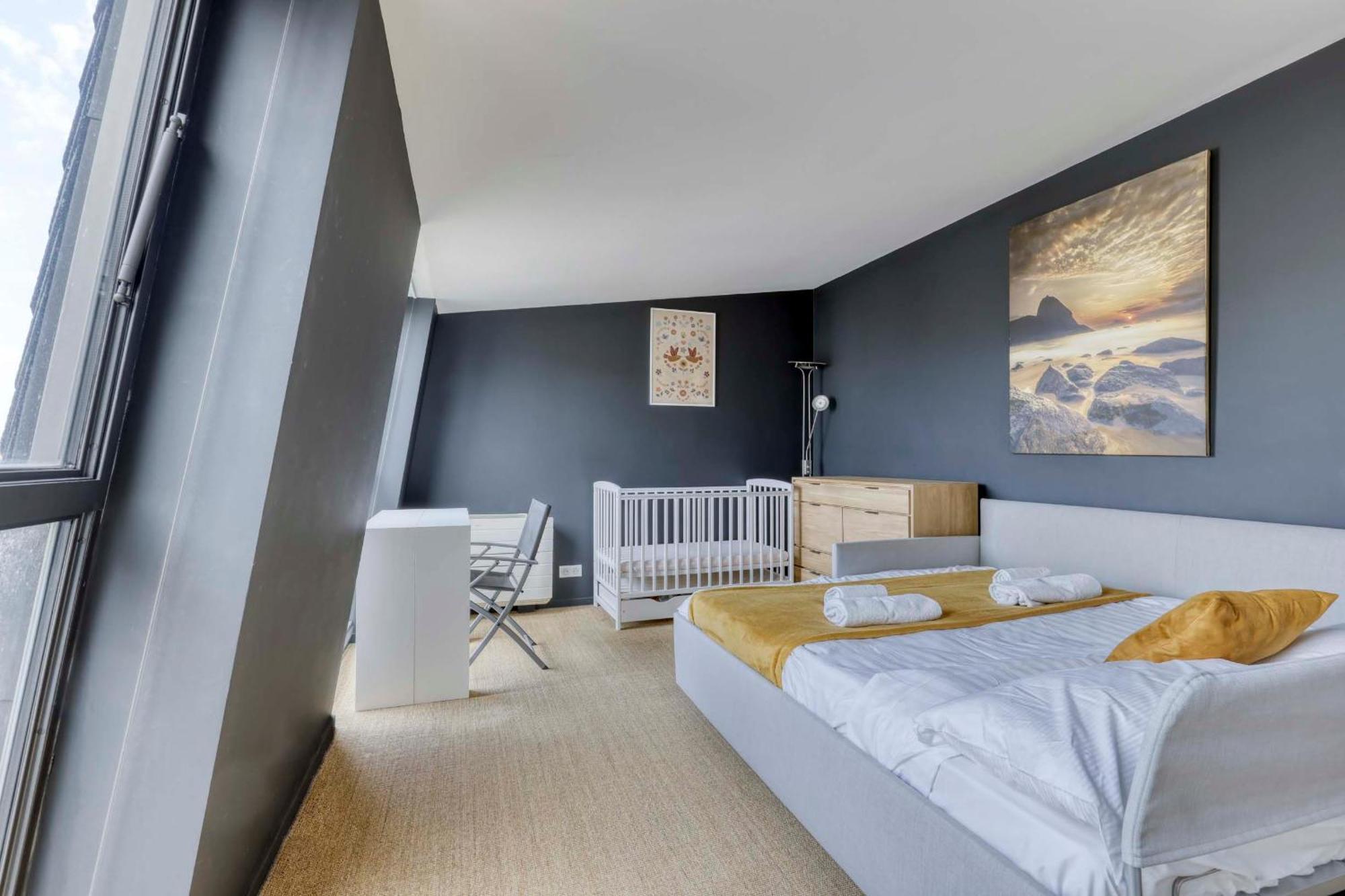 Luxury Penthouse With A/c Terrace & View-le Marais * Parigi