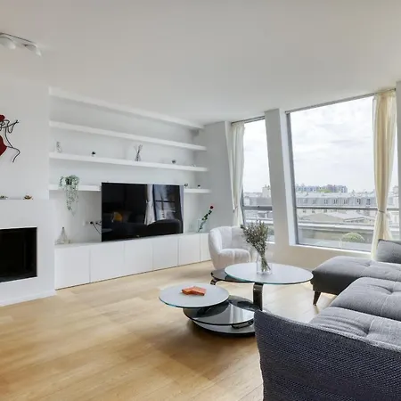 Luxury Penthouse With A/c Terrace & View-le Marais *