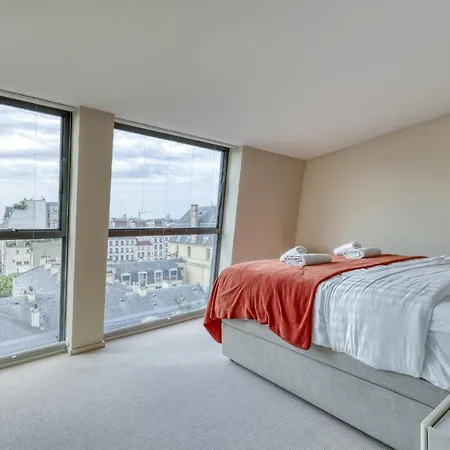 Luxury Penthouse With A/c Terrace & View-le Marais * Parigi