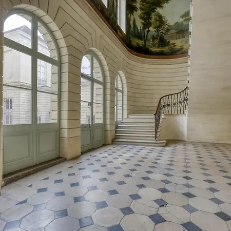 Luxury Penthouse With A/c Terrace & View-le Marais * Parigi