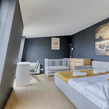Luxury Penthouse With A/c Terrace & View-le Marais * Parigi